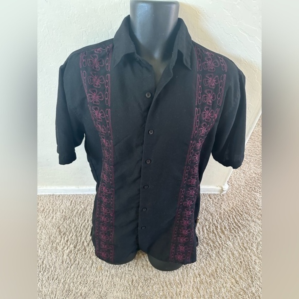 Men’s button front black size Medium M Cabana short sleeve shirt Hawaiian style